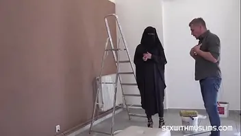 Muslim Girl Shags With Lazy Painter