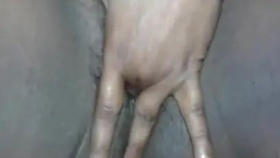 Bengali boudi fingering hairy pussy