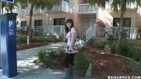 Bang buss catches chubby hot whore dahlia devo