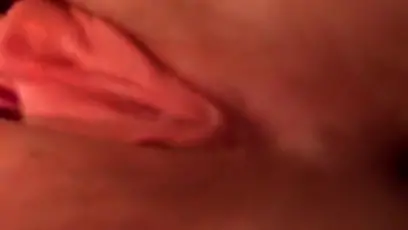 Quick orgasm before bed close up contractions