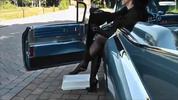 2 sexy fetish ladys