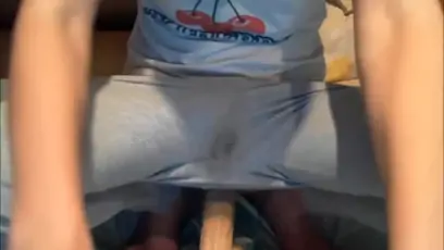 Homemade anal vid in which i fuck my bum with a big toy