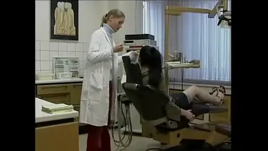 Superbe salope percer tatouer baise avec step son dentiste
