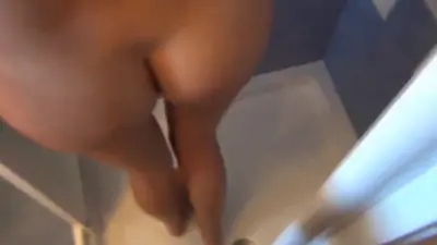 Deutsches skinny college girl unter der dusche anal gepoppt
