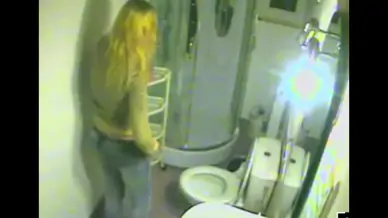 Dutch blonde in bathroom 01