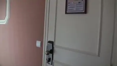 Horny dude fucks girl in hotel