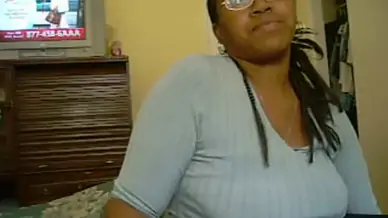 Xwife givin head and sucking da cum out of me does she do a good job ii