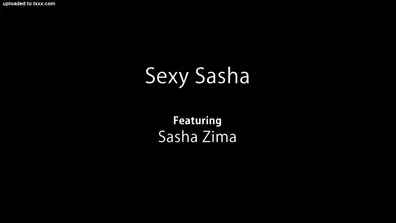 Sasha zima spreads and rubs her kitty clit