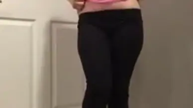 Brunette uses dildo and squirts