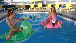 Splashing realbikinigirls