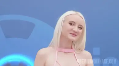 Lewd tart cum in mouth bukkake