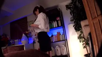 Arousing asia amateur beautiful woman massage