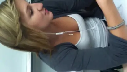 Tee tits 1