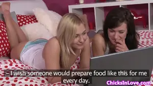 Lesbian cutie munching on juicy pussy