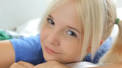 Monroe a blonde angel