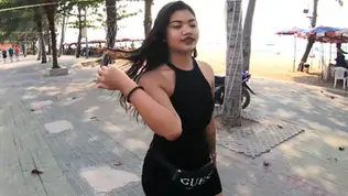 Big ass teen 18 amateur from thailand made a porno movie with big dick tourist