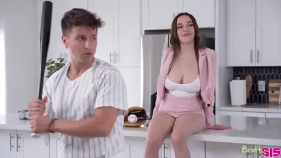 Rissa may my stepbrother has a big slugger s29 e1