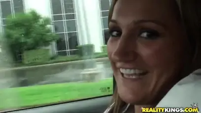 Brunette hollie monroe sucks voodoo in the car