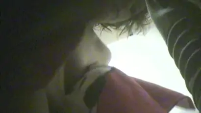Real amateur that flashes nudity on the shower