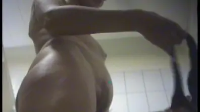 Clueless woman gets her body naked for the