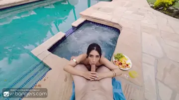 Kait dreams cum tru outdoors gf fuck in vr
