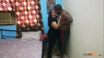 Indian aunty masturbating with cocumber